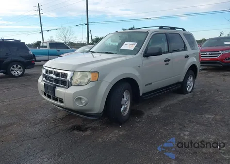 2008 Ford Escape Xlt z USA, uszkodzony, nr VIN 1FMCU03188KD67634
